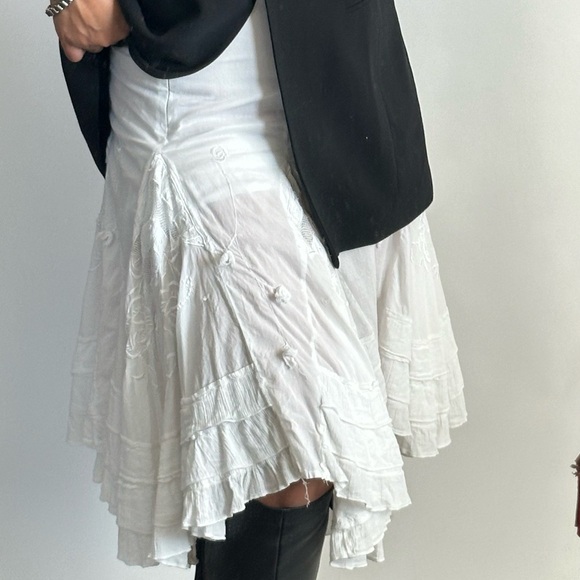 NAF NAF Dresses & Skirts - VINTAGE 90S DREAMY WHITE COTTON KNEE LENGTH SKIRT A-Line Tiered~38, US Medium